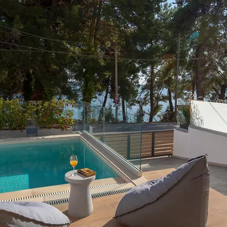 Ionian Elite Beachfront * נידרי