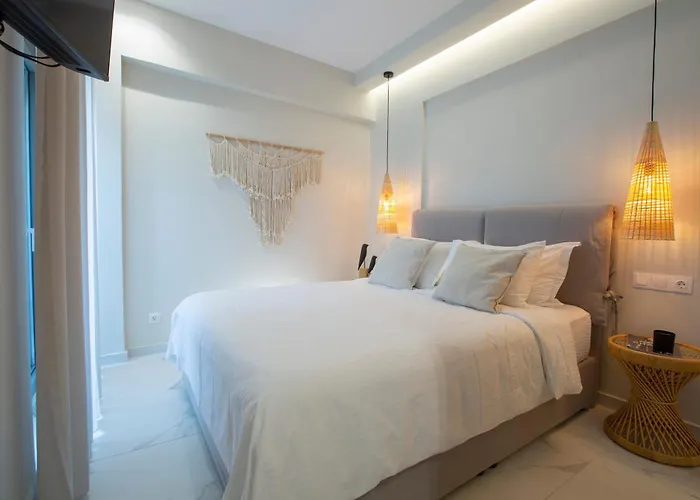 Ionian Elite Beachfront Villa Nydri (Lefkada)