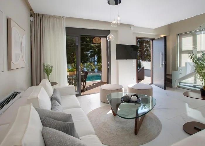 Ionian Elite Beachfront Villa *