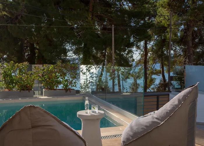 Ionian Elite Beachfront * Nydri (Lefkada)